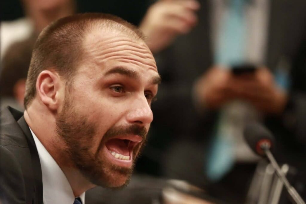 Maioria dos brasileiros desaprova atuação de Eduardo Bolsonaro nos EUA