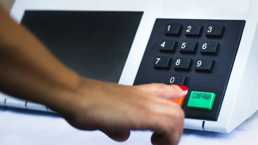 Senado avança com proposta de voto impresso