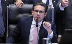 Hugo Motta avalia votação de anistia ao 8 de janeiro
